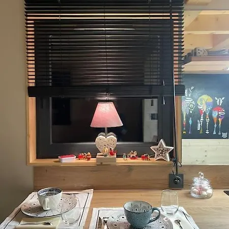 La Maison Ugolin Tiny House And Ines Domek alpejski